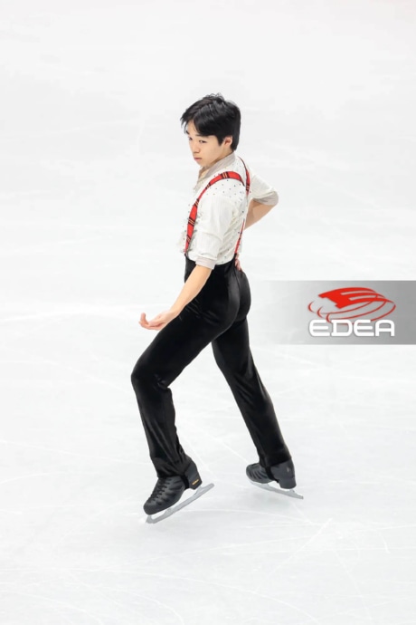 Ice Gallery Skates U.S.