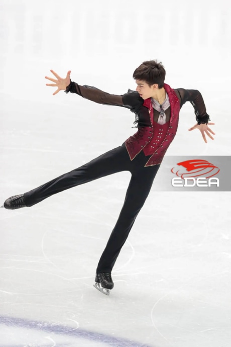 Ice Gallery Skates U.S.