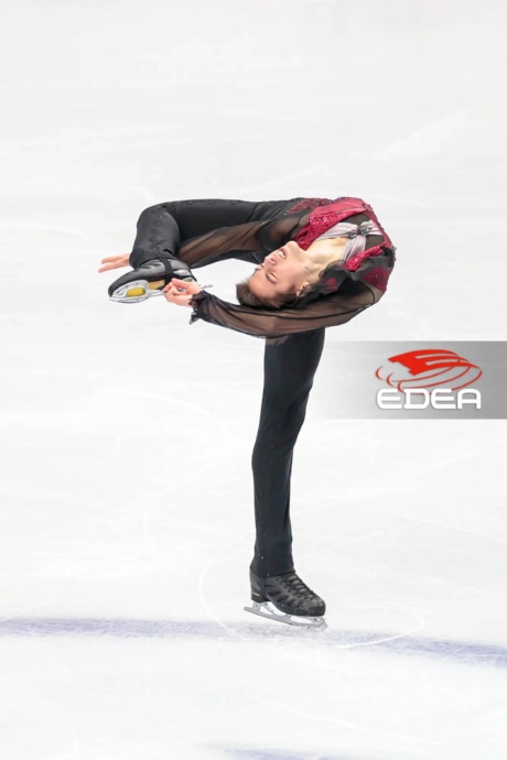 Ice Gallery Skates U.S.