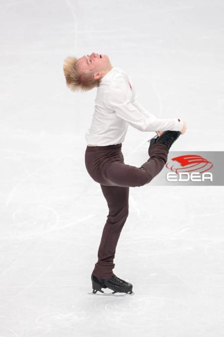 Ice Gallery Skates U.S.