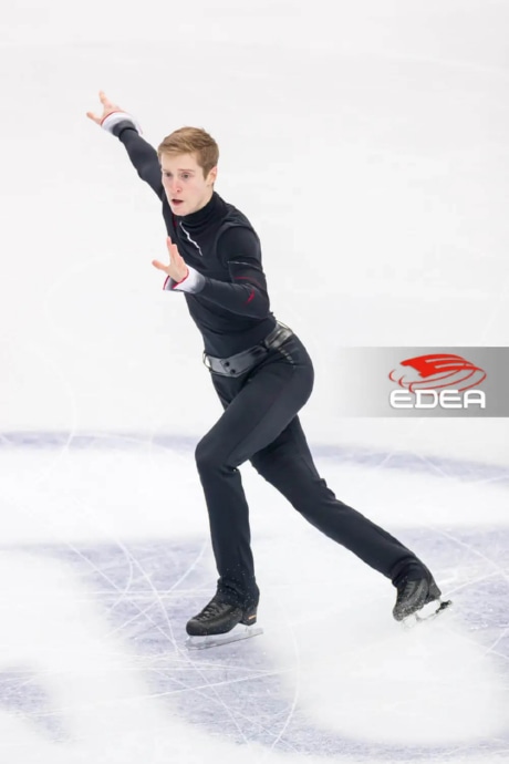 Ice Gallery Skates U.S.
