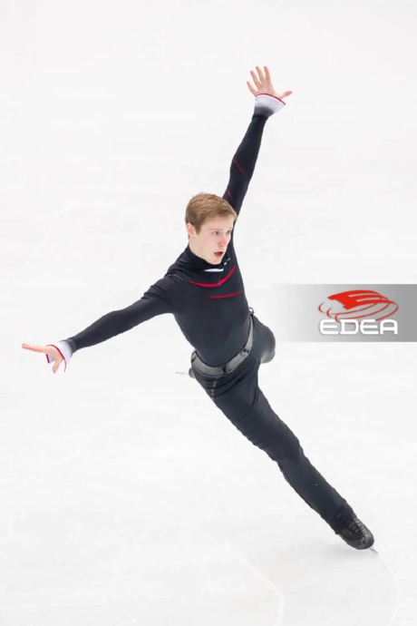 Ice Gallery Skates U.S.