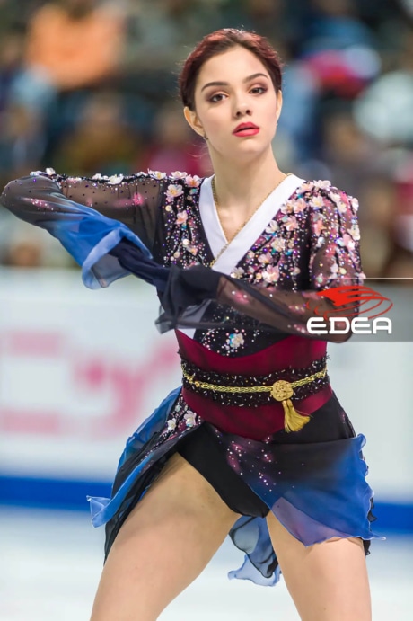 Ice Gallery Skates U.S.