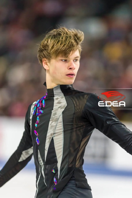 Ice Gallery Skates U.S.