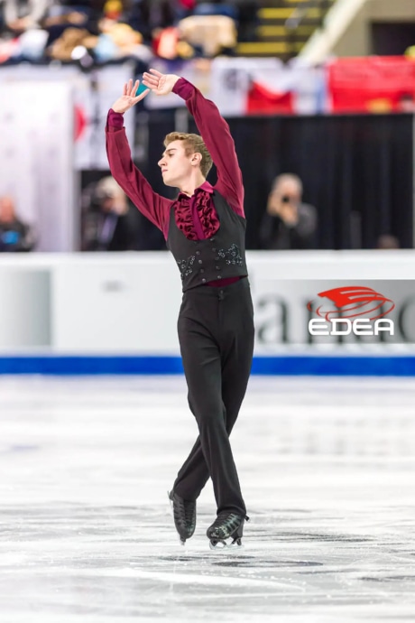 Ice Gallery Skates U.S.