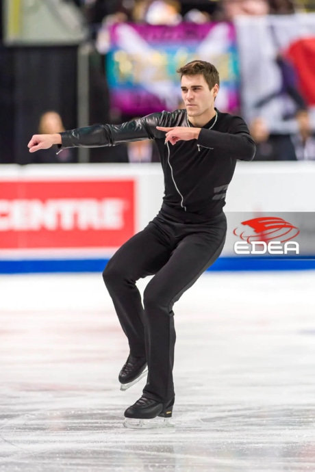 Ice Gallery Skates U.S.
