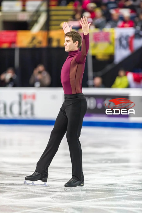 Ice Gallery Skates U.S.