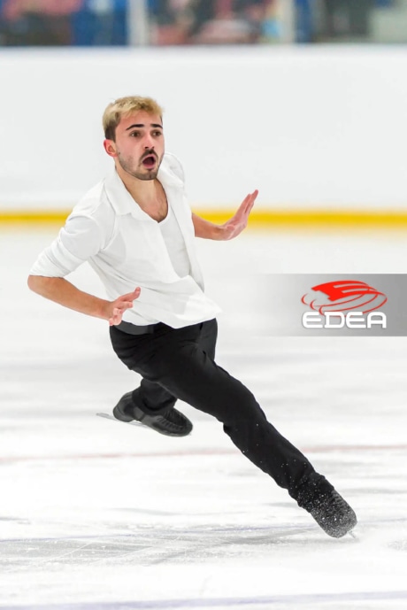 Ice Gallery Skates U.S.