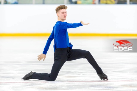 Ice Gallery Skates U.S.