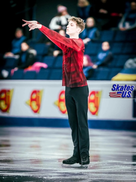 Ice Gallery Skates U.S.
