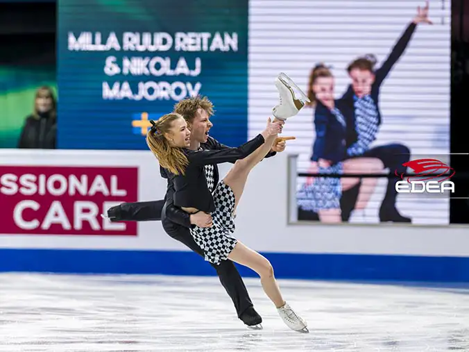Ice Gallery Skates U.S.