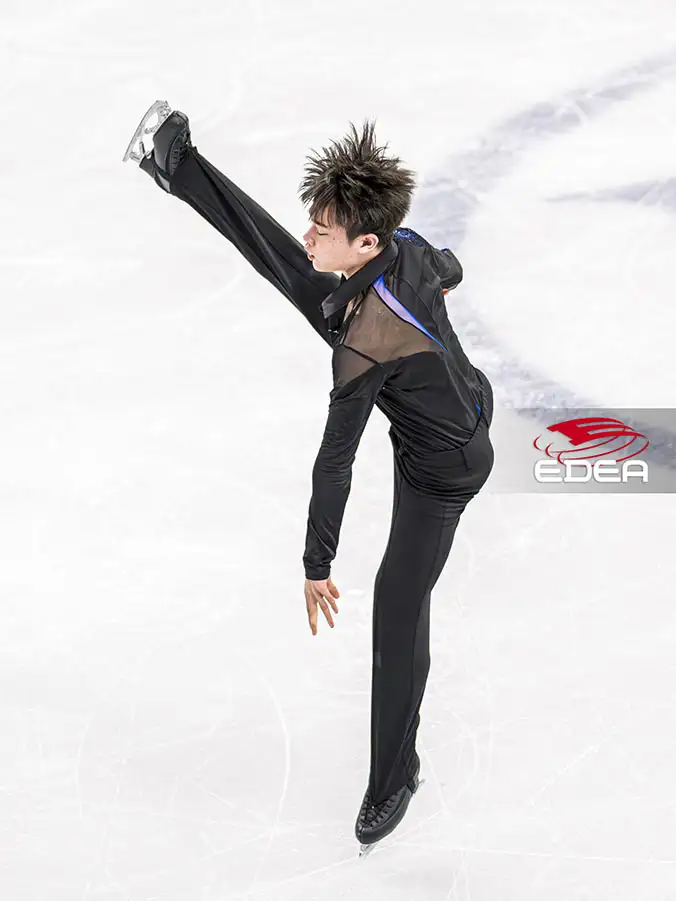 Ice Gallery Skates U.S.