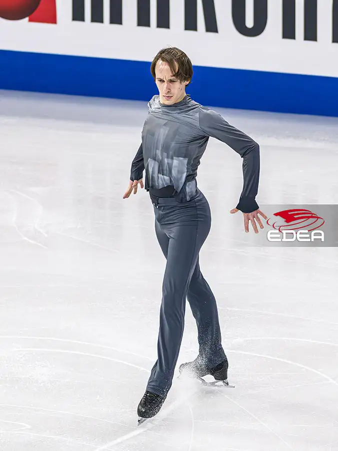 Ice Gallery Skates U.S.