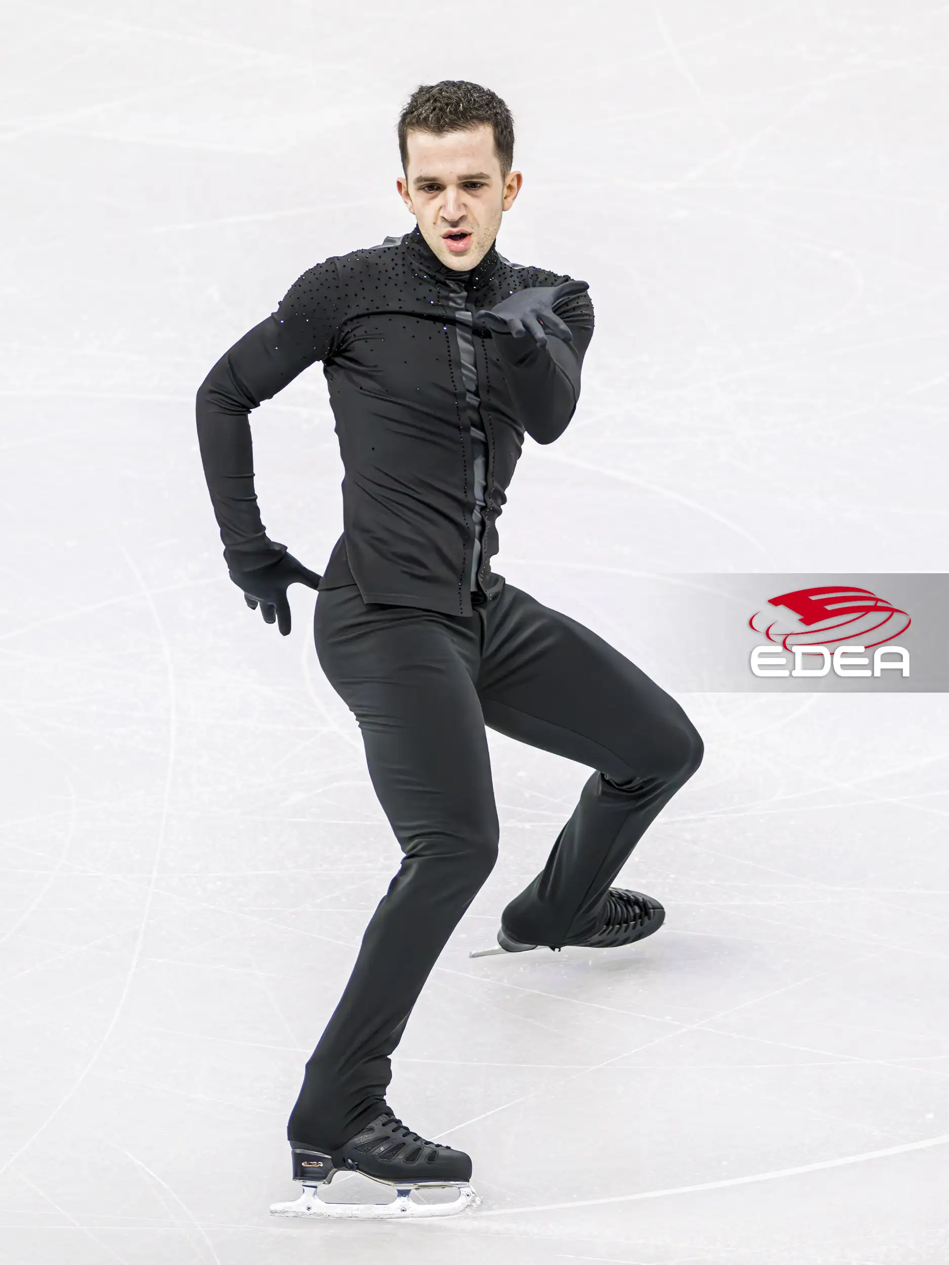 Ice Gallery Skates U.S.