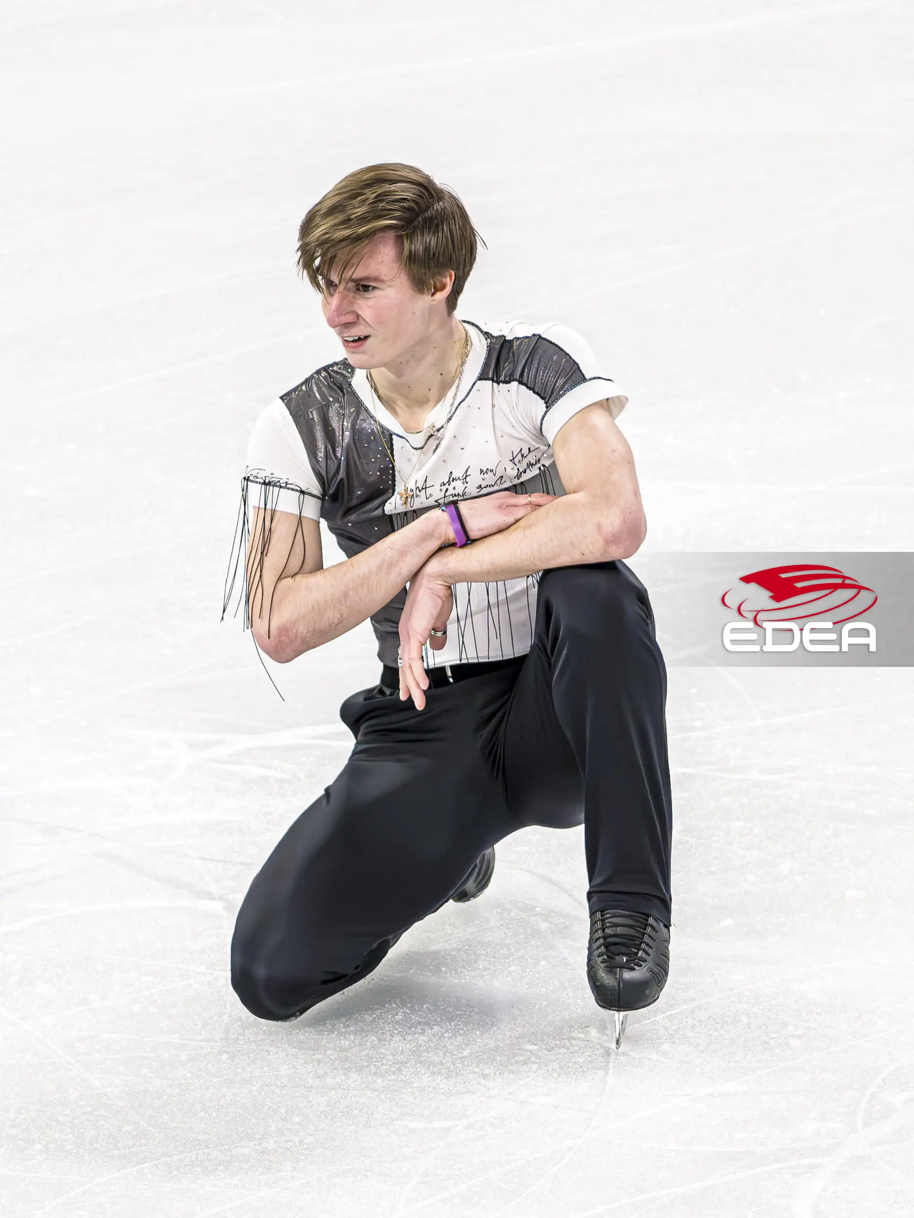 Ice Gallery Skates U.S.