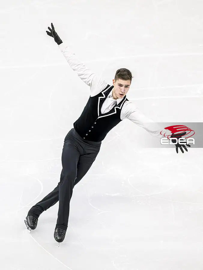 Ice Gallery Skates U.S.
