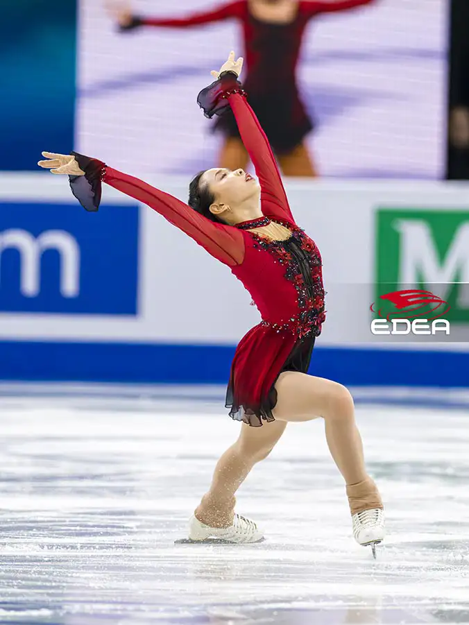 Ice Gallery Skates U.S.