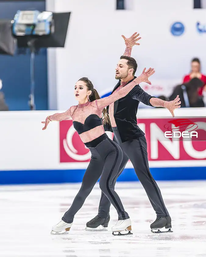 Ice Gallery Skates U.S.