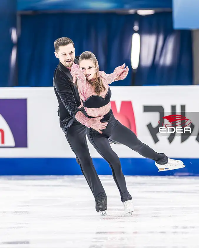 Ice Gallery Skates U.S.