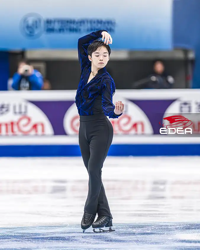 Ice Gallery Skates U.S.