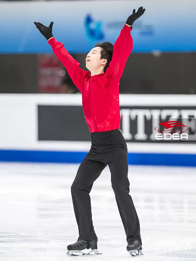 Ice Gallery Skates U.S.