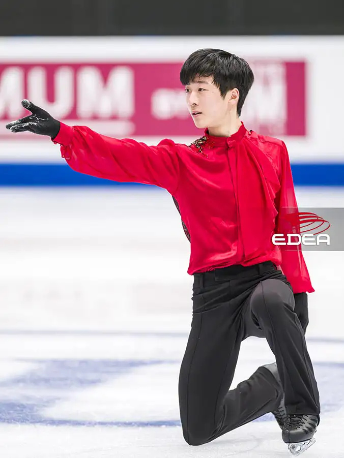 Ice Gallery Skates U.S.