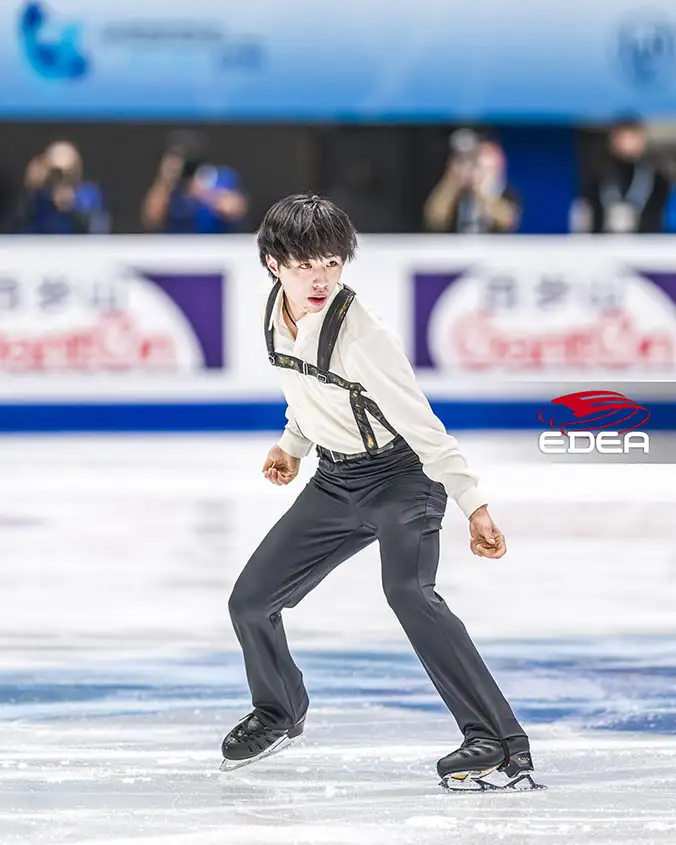 Ice Gallery Skates U.S.
