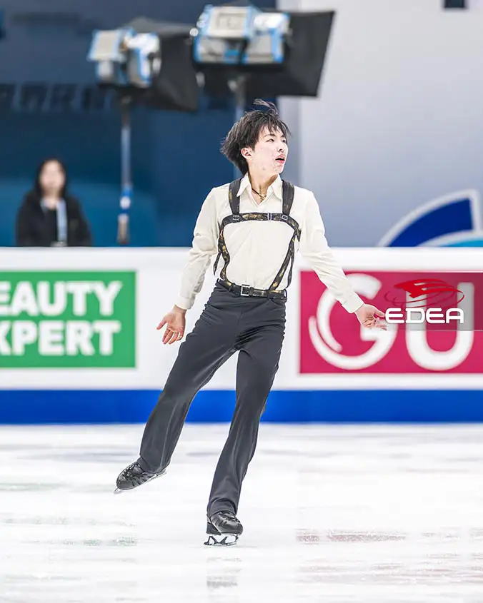 Ice Gallery Skates U.S.
