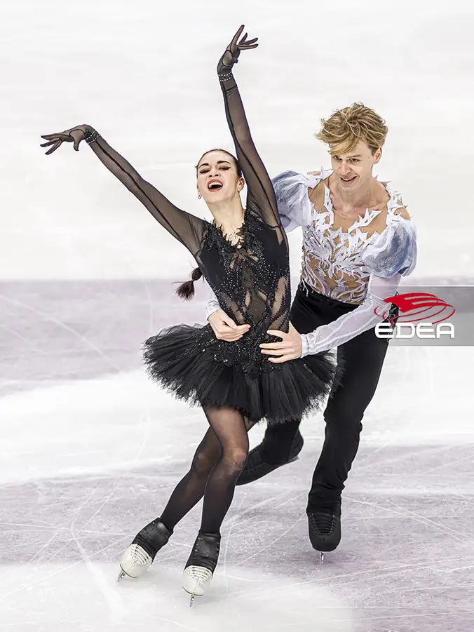 Ice Gallery Skates U.S.