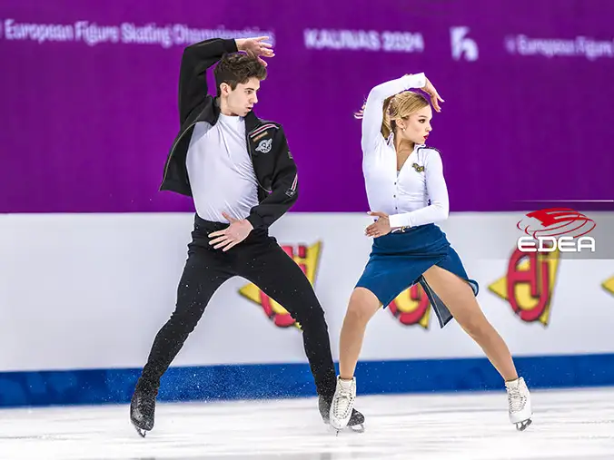 Ice Gallery Skates U.S.