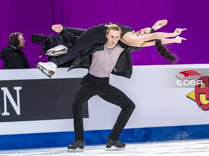Ice Gallery Skates U.S.
