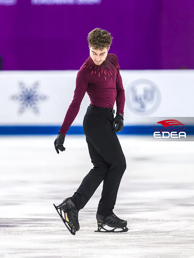 Ice Gallery Skates U.S.