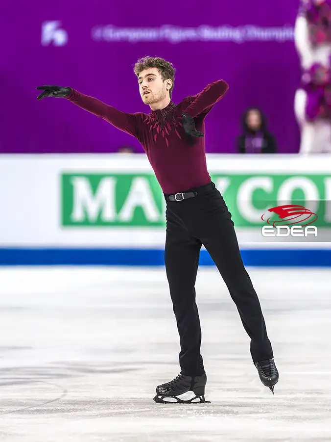 Ice Gallery Skates U.S.