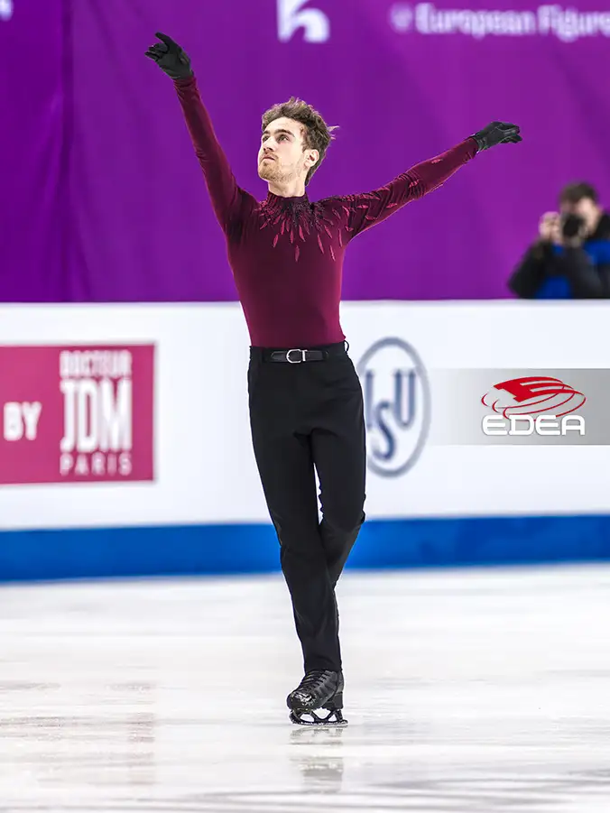 Ice Gallery Skates U.S.