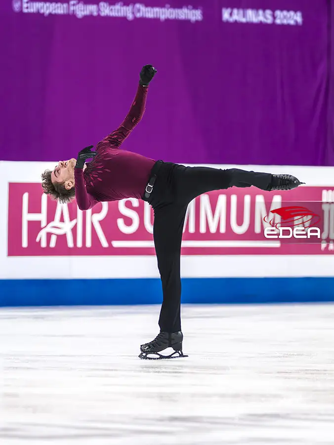 Ice Gallery Skates U.S.