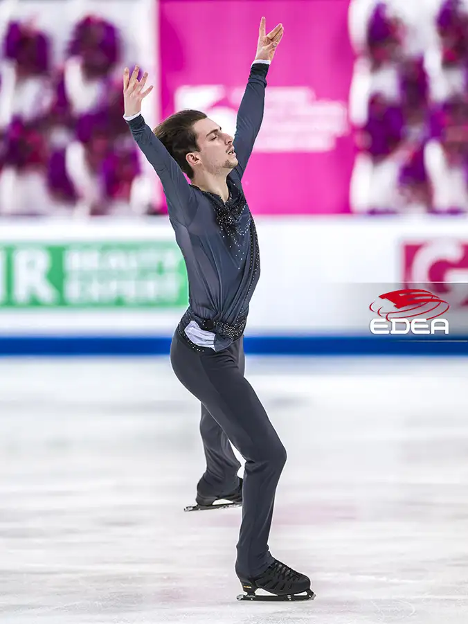 Ice Gallery Skates U.S.