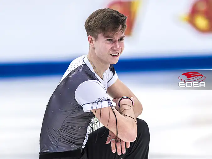 Ice Gallery Skates U.S.