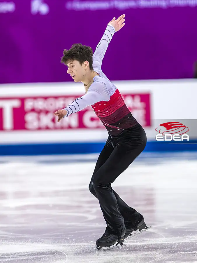 Ice Gallery Skates U.S.