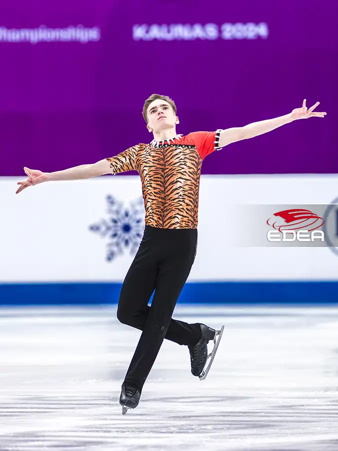 Ice Gallery Skates U.S.