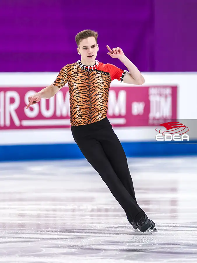 Ice Gallery Skates U.S.