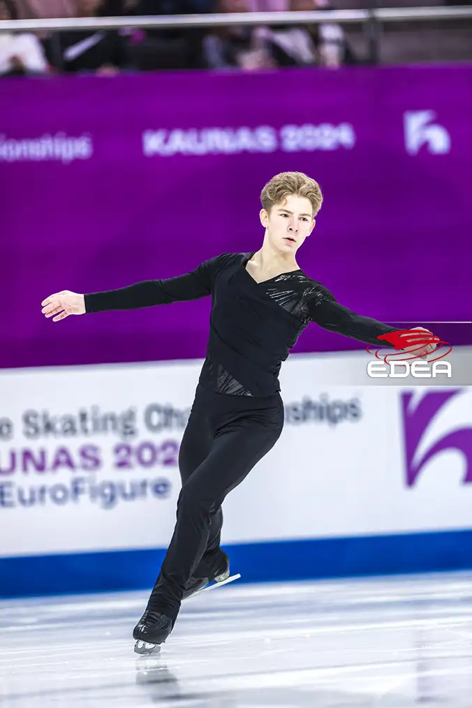 Ice Gallery Skates U.S.