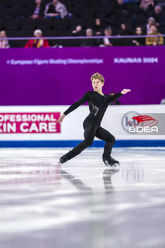 Ice Gallery Skates U.S.