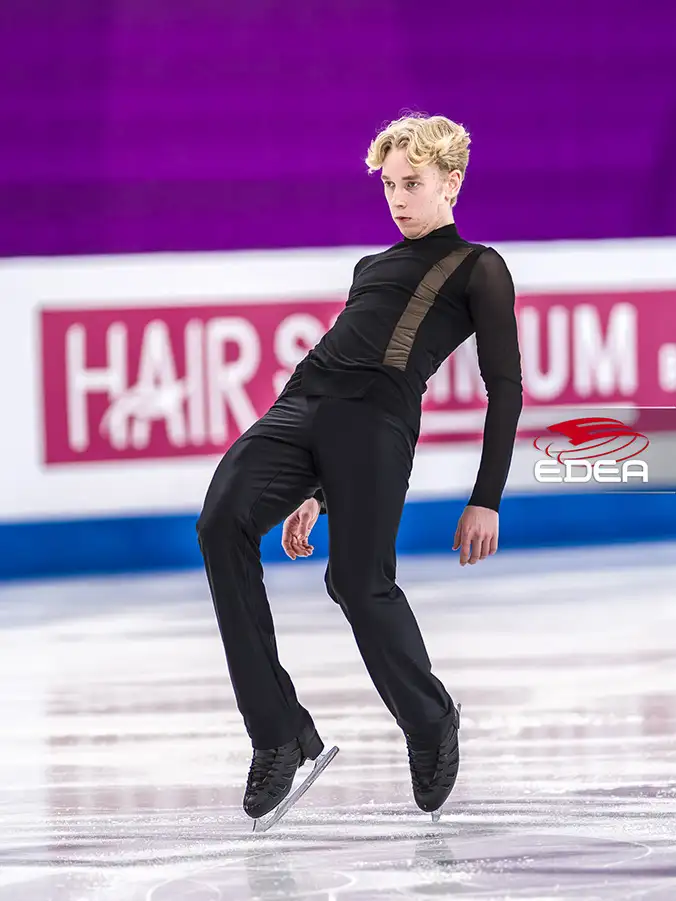 Ice Gallery Skates U.S.