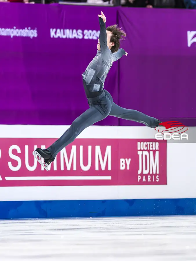 Ice Gallery Skates U.S.
