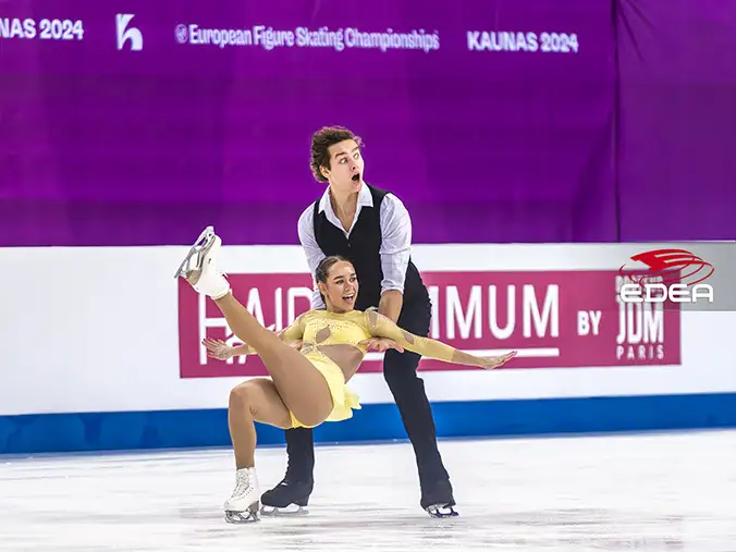 Ice Gallery Skates U.S.