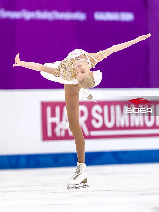 Ice Gallery Skates U.S.