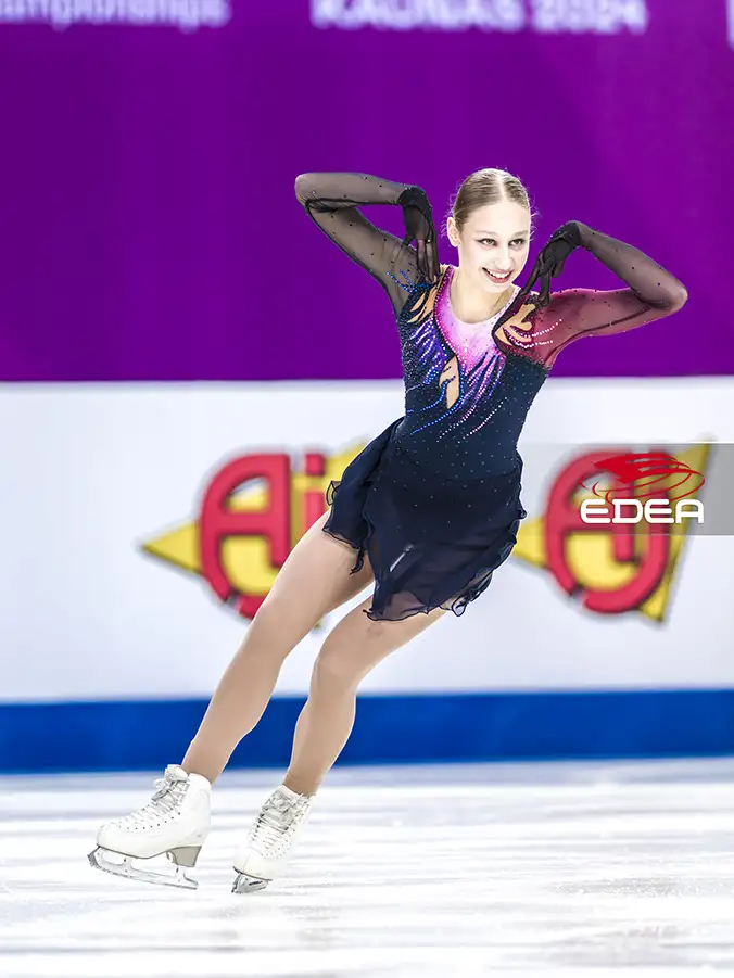 Ice Gallery Skates U.S.