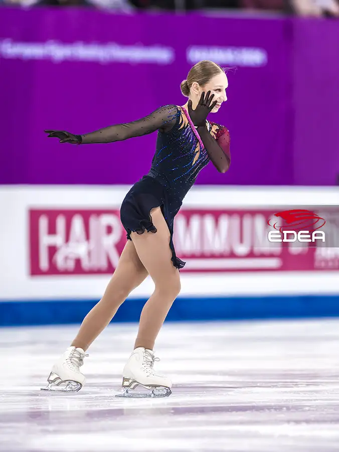 Ice Gallery Skates U.S.