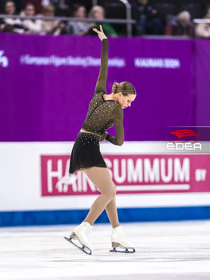 Ice Gallery Skates U.S.