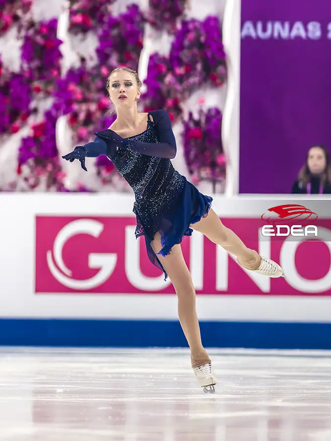 Ice Gallery Skates U.S.